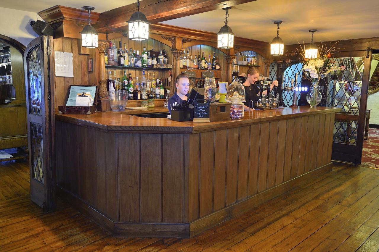 The Roundabout Hotel Pulborough Exterior photo
